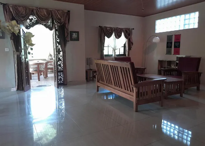 Harmony House 2* Padangbai (Bali)