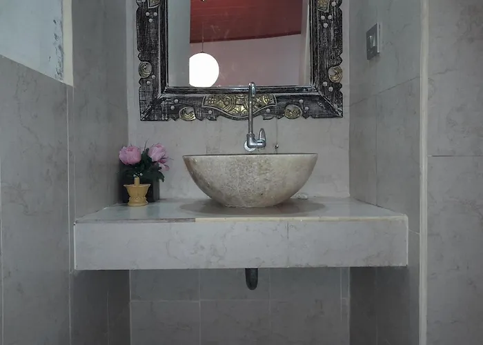 Harmony House 2* Padangbai (Bali)
